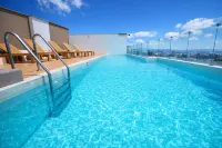 Miraflores Nest Upper Pardo, Rooftop Pool, Gym, AC, Near Kennedy Park - en bord de mer