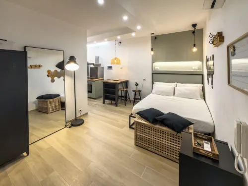 LikeYourHome - 3 stelle