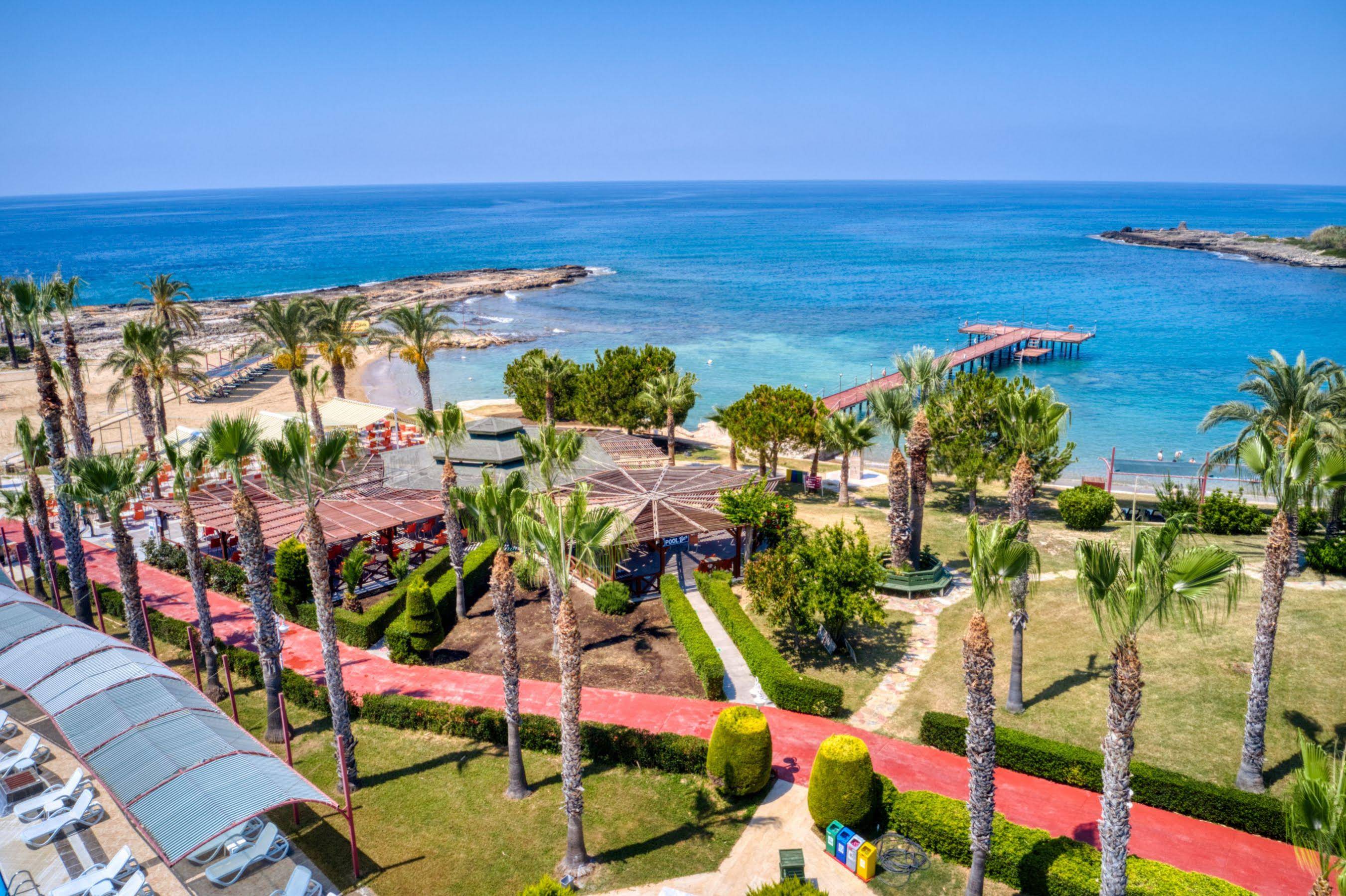 Oz Hotels İncekum Beach Resort