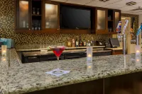 Hilton Garden Inn Dallas/Market Center - bar