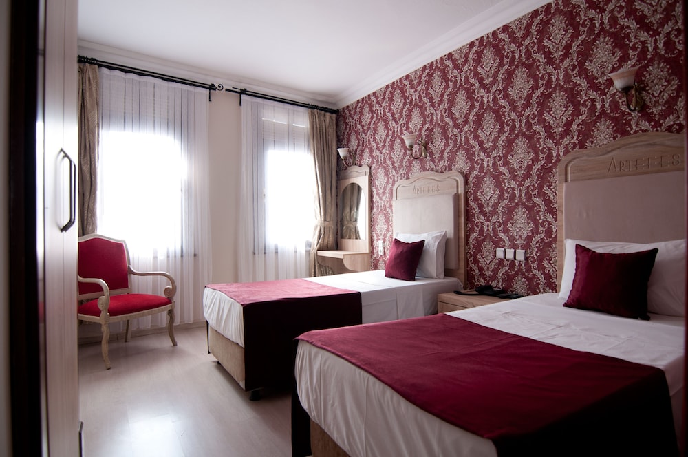 Artefes Hotel Old City & Spa