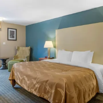 Quality Inn & Suites Apex-Holly Springs