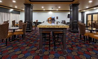 Holiday Inn Express & Suites Glen Rose