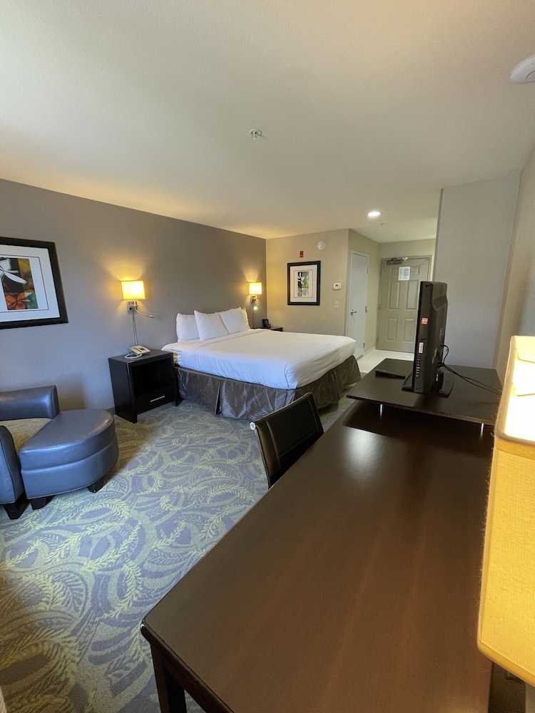 Country Inn & Suites by Radisson, San Carlos, CA