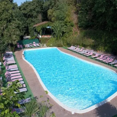 Seven Hills Camping Village Hoteles cerca de Estación de tren La Storta