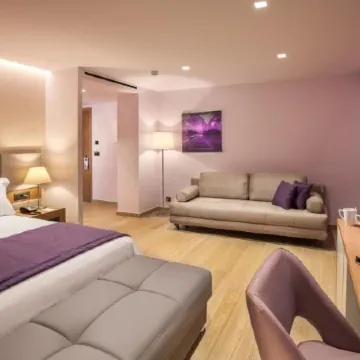 Blue Lagoon City Hotel