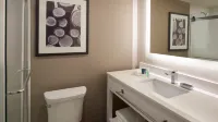 Four Points by Sheraton Vaughan - พร้อมWifi