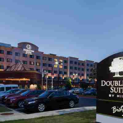 DoubleTree Suites by Hilton Hotel Bentonville Hotel Exterior