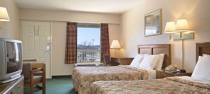 Days Inn by Wyndham Apple Valley Pigeon Forge/Sevierville Hotels in Sevierville