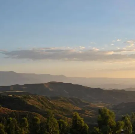 Cliff Edge Hotel - Lalibela