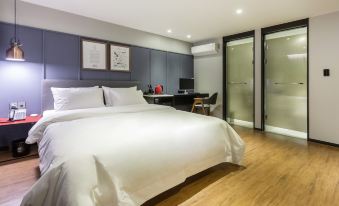 Brown Dot Hotel Centum