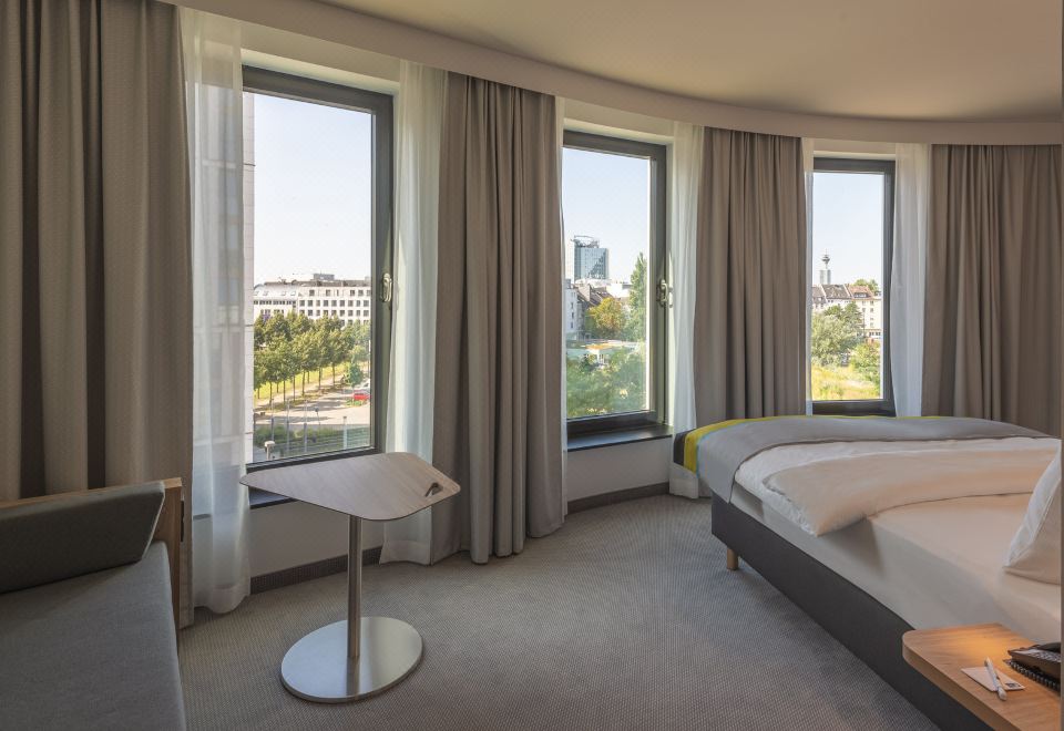 Holiday Inn Express Düsseldorf - Hauptbahnhof