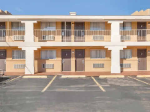 OYO Hotel Elk City OK Route 66 Hotels in Beckham County