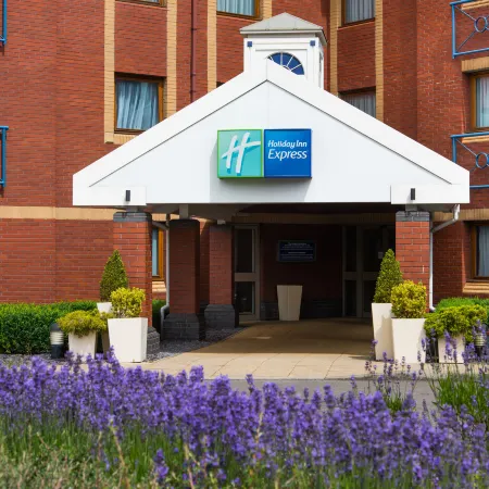 Holiday Inn Express BRISTOL - FILTON by IHG Отели рядом с достопримечательностью «Студия BBC в Бристоле»