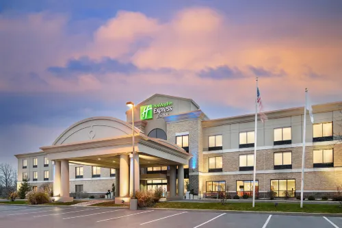 Holiday Inn Express & Suites SEYMOUR by IHG