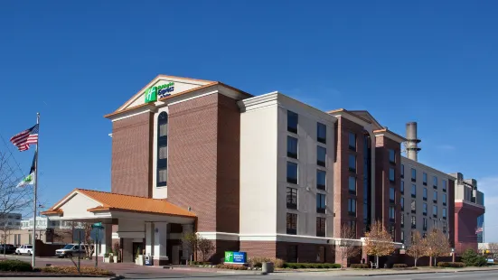 Holiday Inn Express & Suites Indianapolis Dtn-Conv Ctr Area