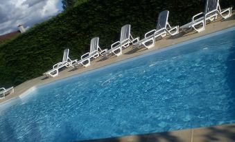 Le Relais de la Sans Fond - Housity