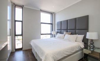 Sandton Smart Apartment Eleven