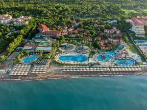 Papillon Belvil Holiday Village