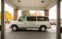 Coast Hilltop Inn - 駐車場