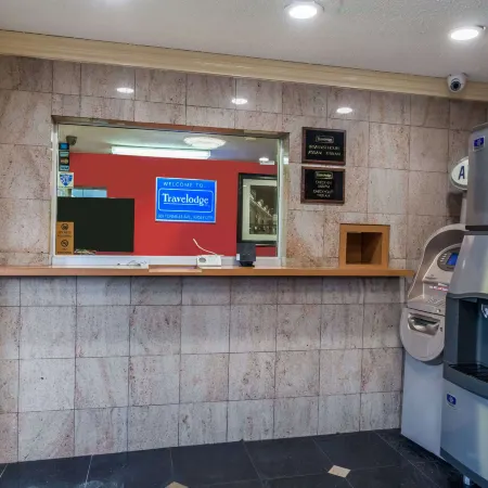 Travelodge by Wyndham Jersey City