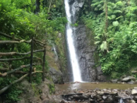 Seruni Hotel Hobbit House