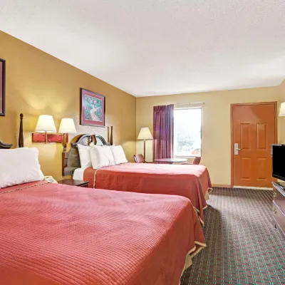 Travelodge by Wyndham Forest Park Atlanta South Hotels near Hartsfield–Jackson Atlanta International Airport