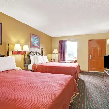 Travelodge by Wyndham Forest Park Atlanta South