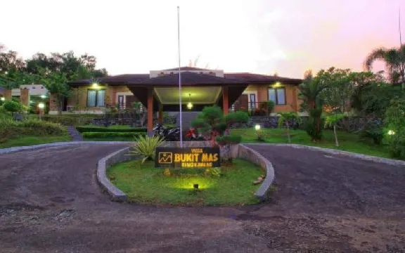 Villa Bukit Mas โรงแรมใน