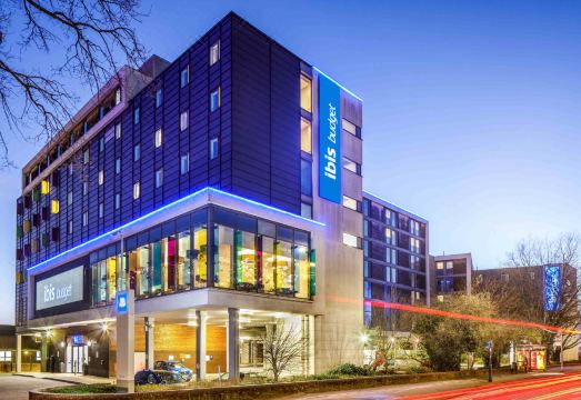 소피텔 런던 히드로 로비