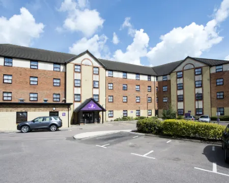 Premier Inn London Edgware Hotels in Edgware
