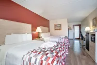Red Roof Inn & Suites Pigeon Forge - Parkway Hotels near Whistle Punk Chaser