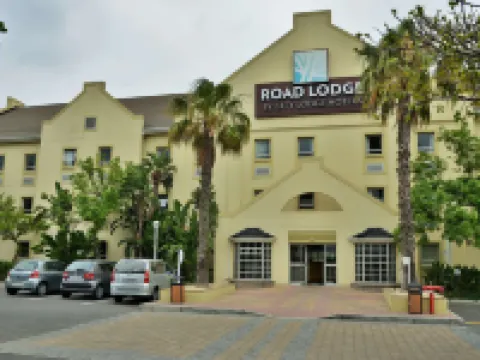 Road Lodge Cape Town International Airport Hotels near GrandWest Grand Arena