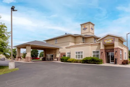 Comfort Inn Plover-Stevens Point Отели в г. Пловер