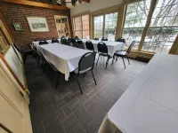 Applebutter Inn Hotels in Butler County