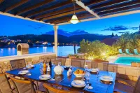 Villa Mir Vami - Heated Pool, Sea Views & Beach 100m I Brač Island - Homestays