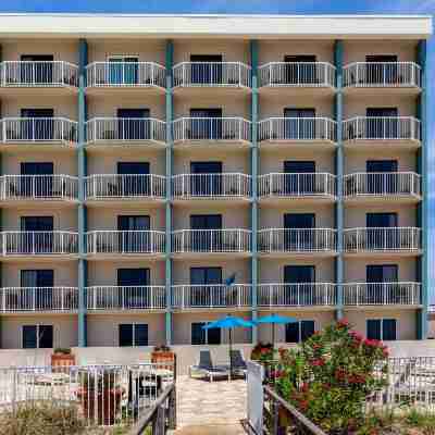 Sleep Inn on the Beach Hotel Exterior