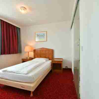 Skyhotel Merseburg Rooms