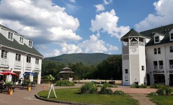 Black Bear Lodge