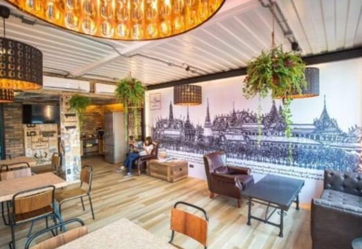 슬립박스 수쿰윗 22 호스텔