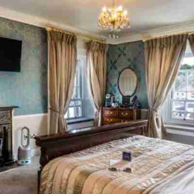The Old Bank Town House Rooms