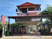 Khmer House Guesthouse Hotels in Kep