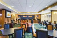 Fairfield Inn Evansville East - Breakfast