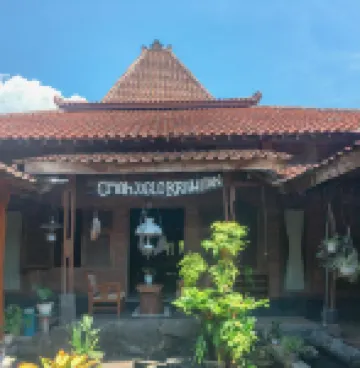 NDalem Joglo Krawitan Syariah