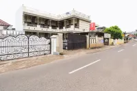 RedDoorz at KM 5 Palembang Hotel dekat Jajan_enakplg