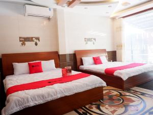 RedDoorz Ngoc Thanh Hotel