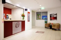 Cairns Central Plaza Apartment Hotel Official