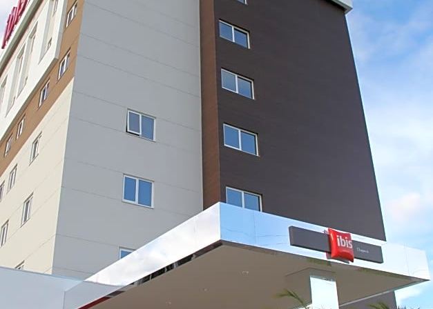 ibis Chapeco