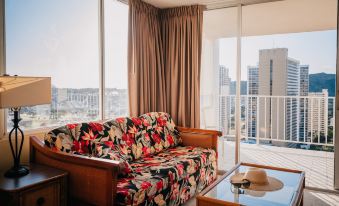 Pacific Monarch Hotel