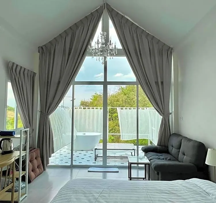 ห้องเตียงใหญ่ 1 เตียง วิวสวน